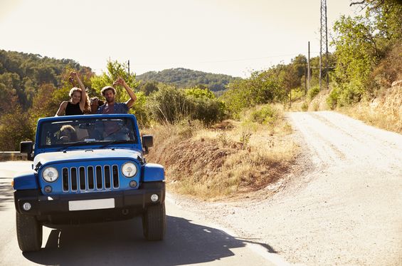 Explora las carreteras en un 4x4 o en quad