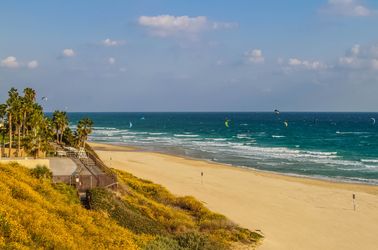 La plage Herzlia