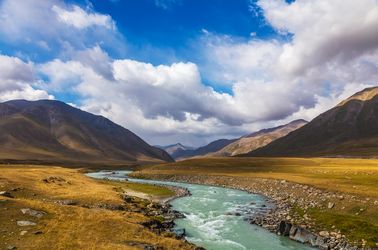 Vallée de la rivière de Burkan