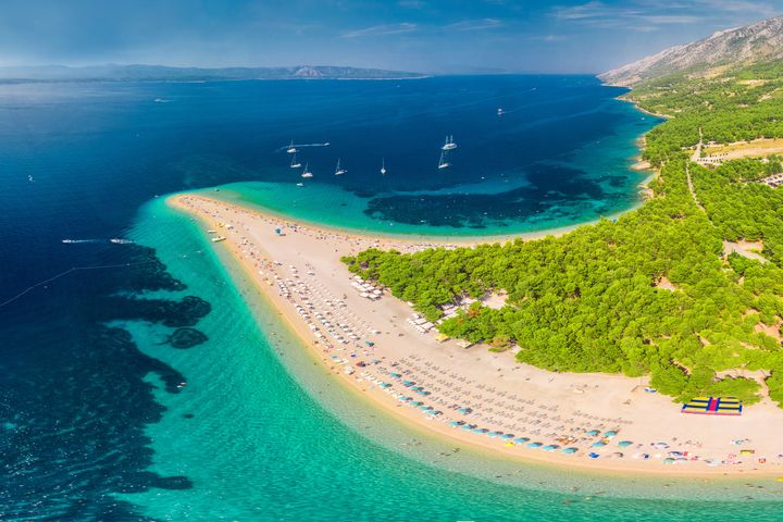 plage Playa de Zlatni Rat, isla de Brac